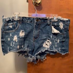 Rue 21 women’s size 12 Jean shorts